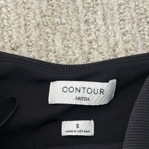 Aritzia Contour Black Top